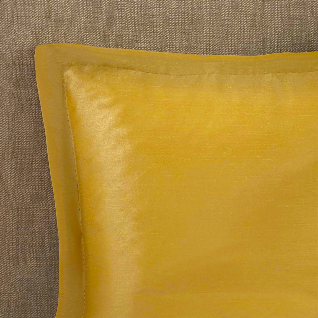 Madison Park Essentials Brystol 24 Piece Comforter Set King Red Faux Silk Jacquard Paisley All Season Bedding