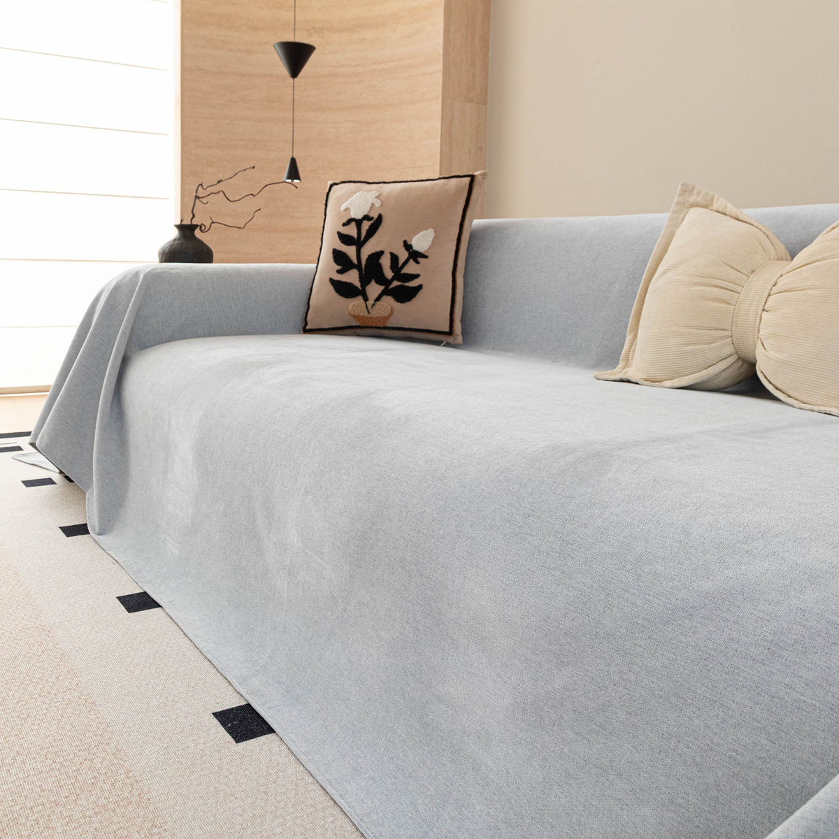 Luxury Pet Friendly Couch Cover, Non-Slip Furniture Protector Blanket for Pets, Kids