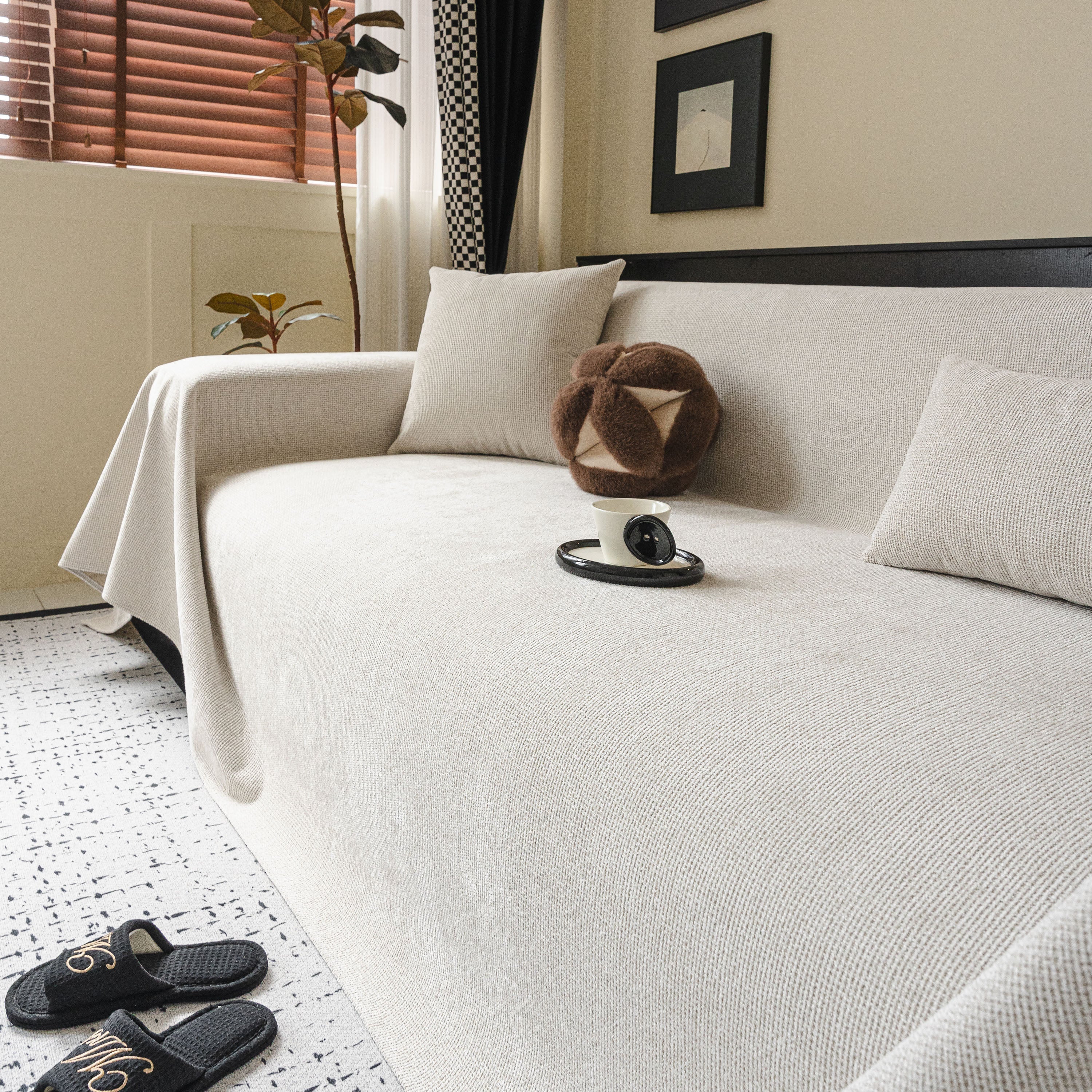 Waterproof Couch Throw Cover for Dogs, Non Slip Slipcover for Leather Fabric Sofa