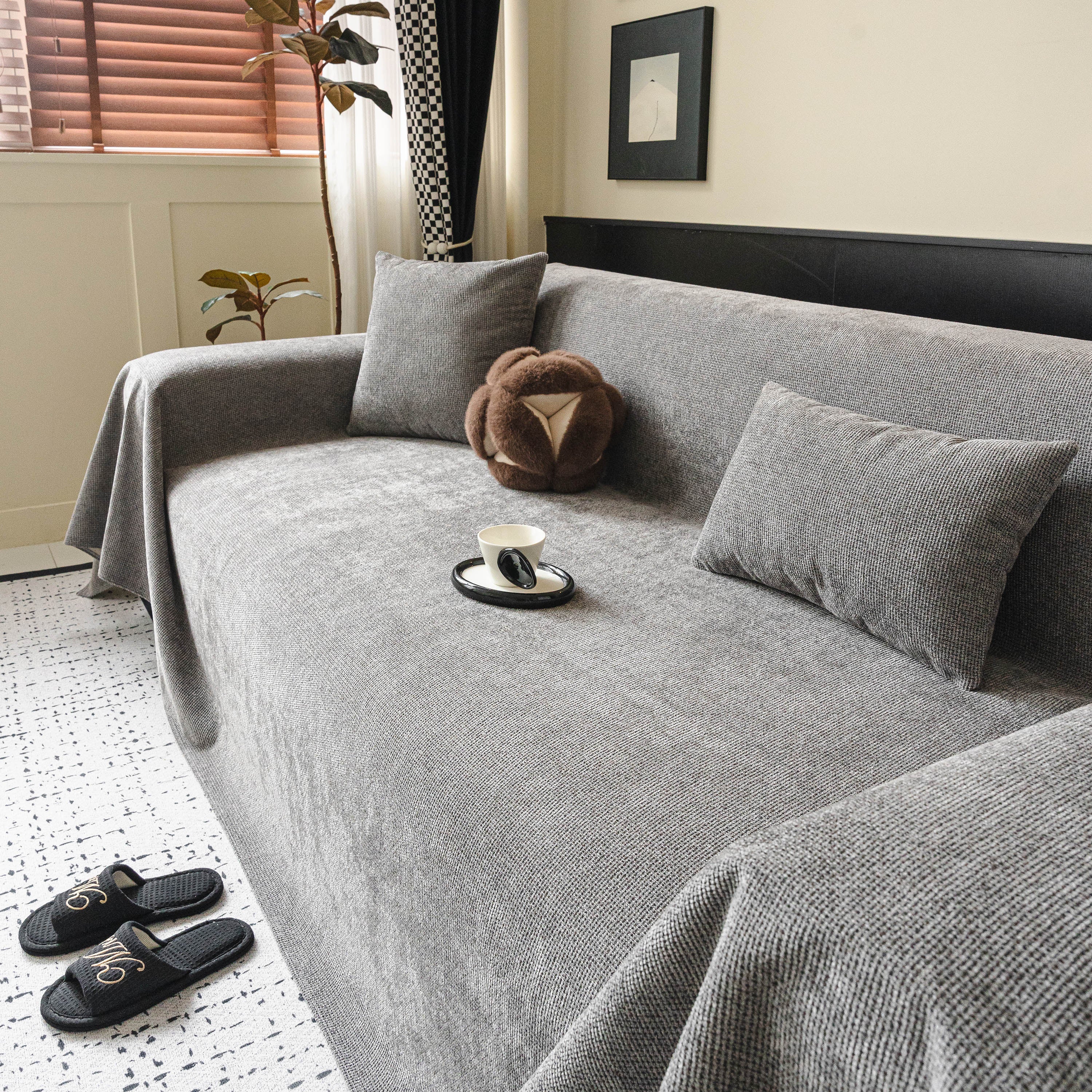 Waterproof Couch Throw Cover for Dogs, Non Slip Slipcover for Leather Fabric Sofa