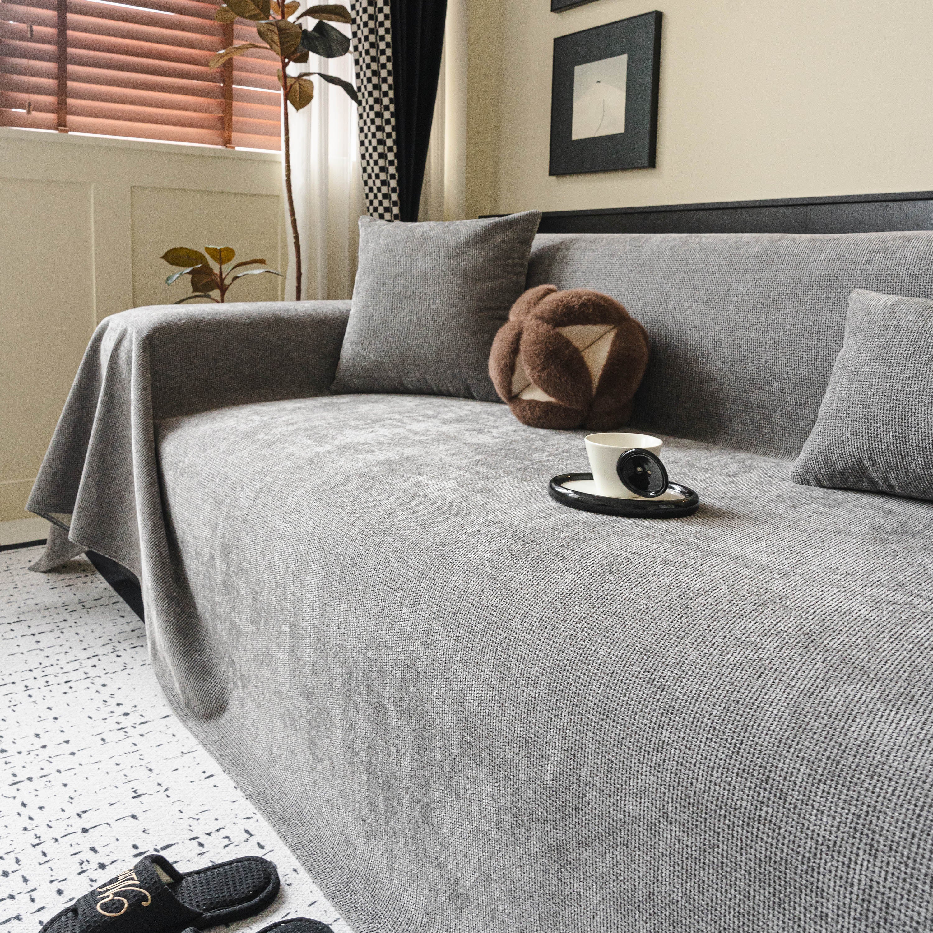 Waterproof Couch Throw Cover for Dogs, Non Slip Slipcover for Leather Fabric Sofa