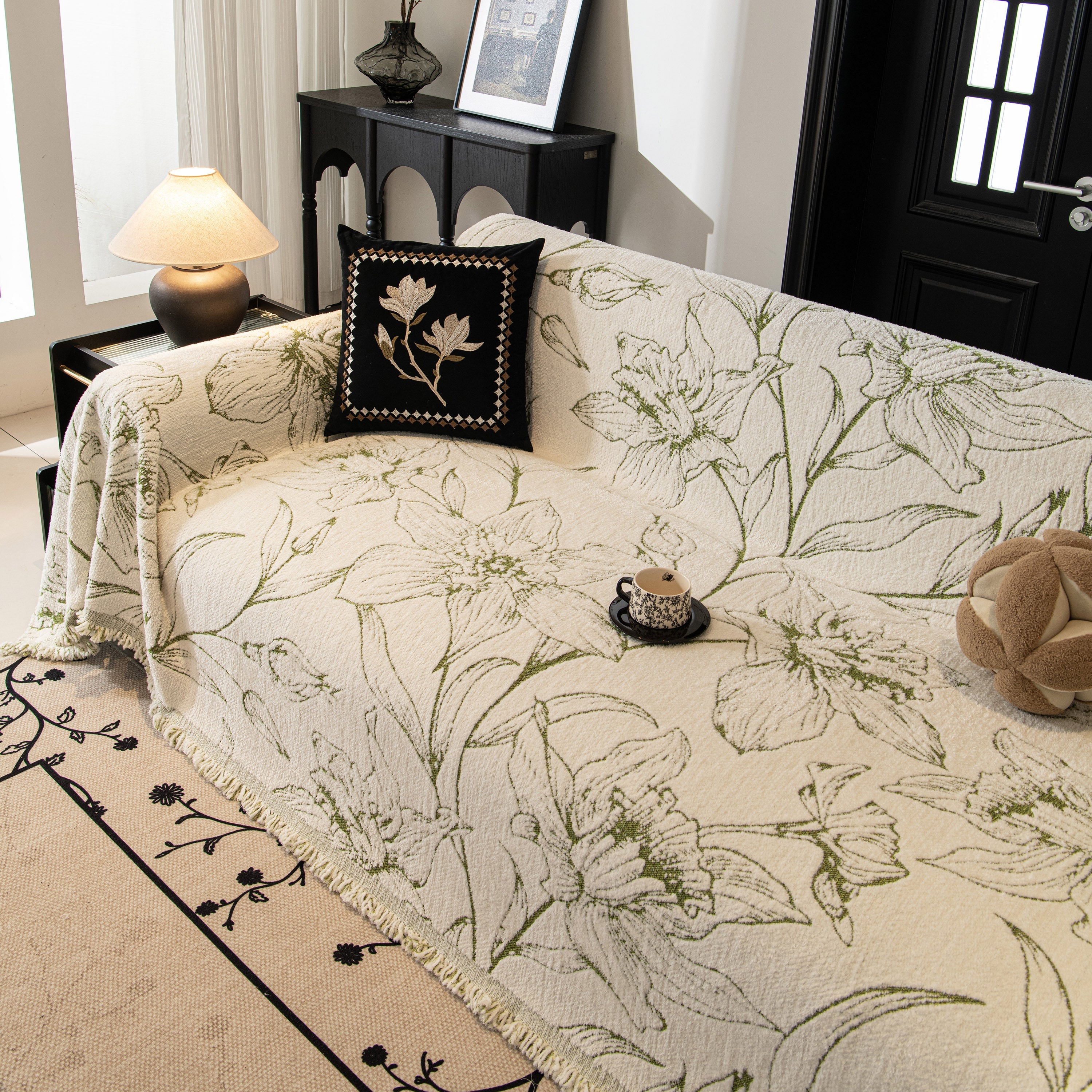 Large Floral Sofa Cover Throw Blanket, Plush Jacquard Non-Shedding Couch Cover for Pets