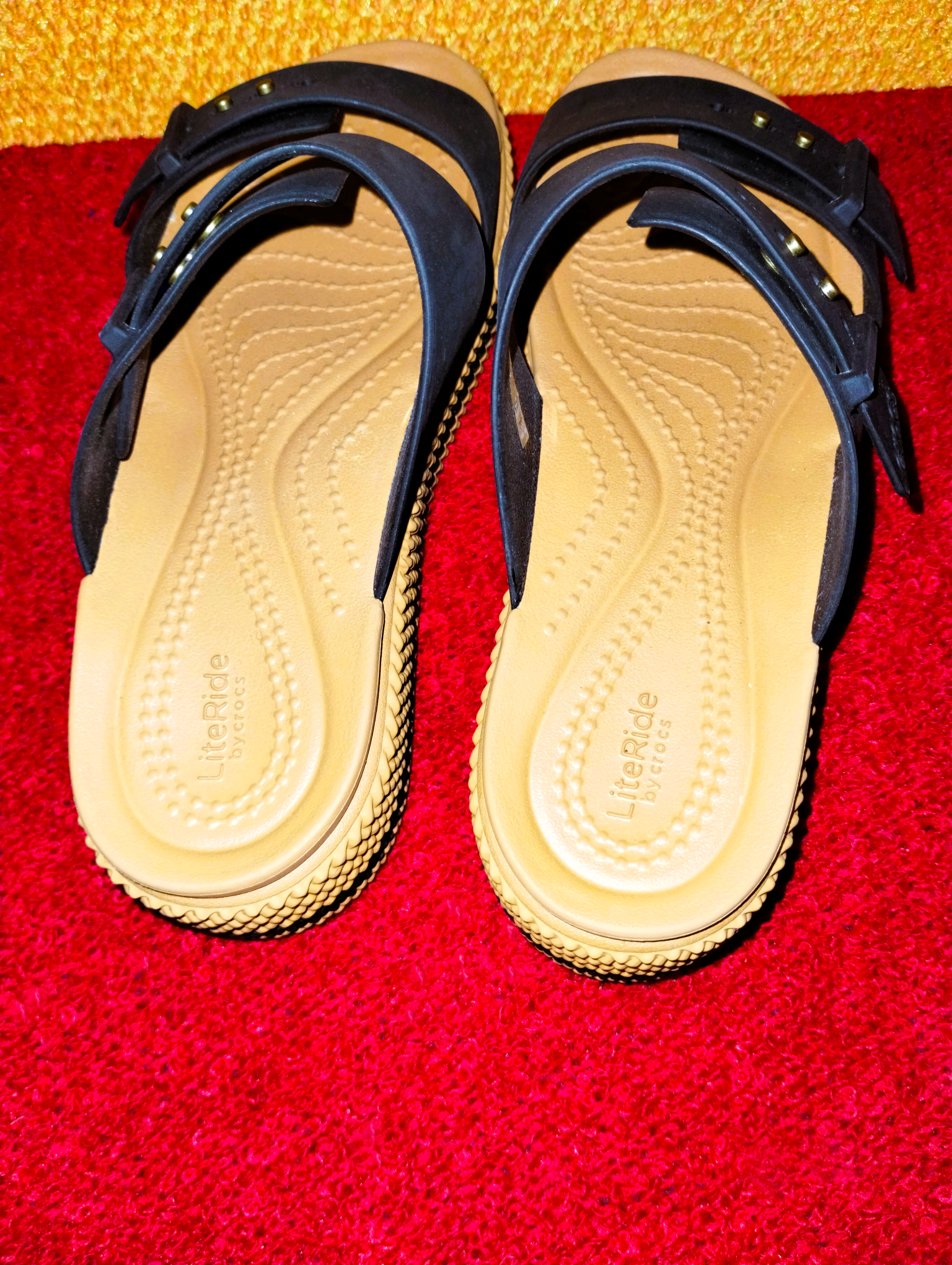 ✨ Crocs Brooklyn Buckle Low Wedge Sandals | Size 9W | Black & Tan