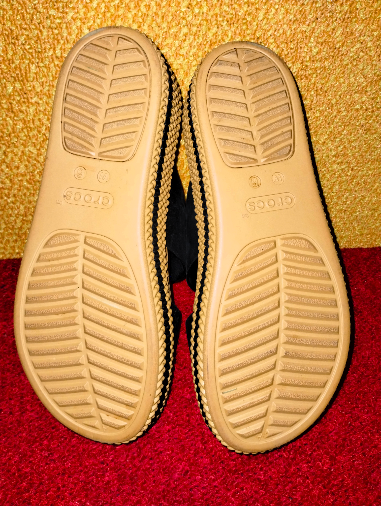 ✨ Crocs Brooklyn Buckle Low Wedge Sandals | Size 9W | Black & Tan