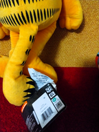 Vintage Garfield Plush & Throw Bundle – Huggable Toy + Cozy Throw Blanket