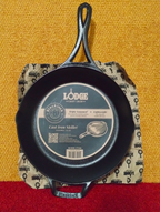 Lodge Cast Iron Skillet 10.25in - Pre-Seasoned, Durable Non-Toxic Cookware