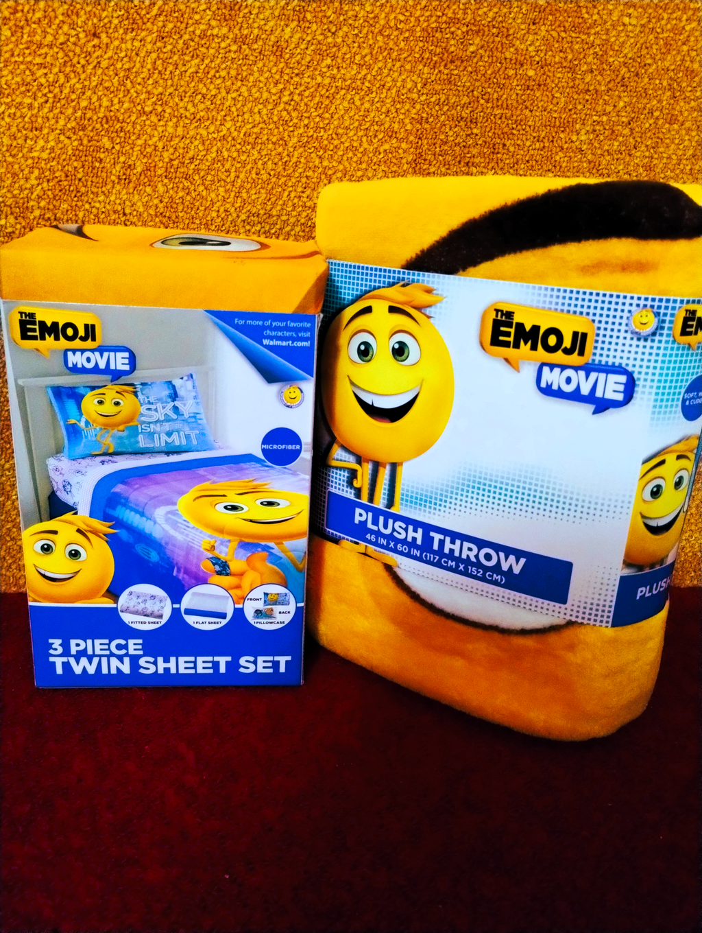 Emoji Movie 3-Piece Twin Sheet Set + Plush Throw Bundle