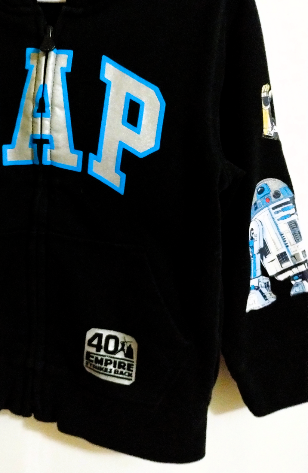 GAP Star Wars Limited Edition Black Hoodie 4T (Preowned)